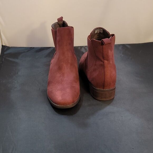 BRAND NEW LOFT OUTLET ROUND TOE SLIP-ON WOMEN"S ANKLE BOOT - Picture 7 of 14